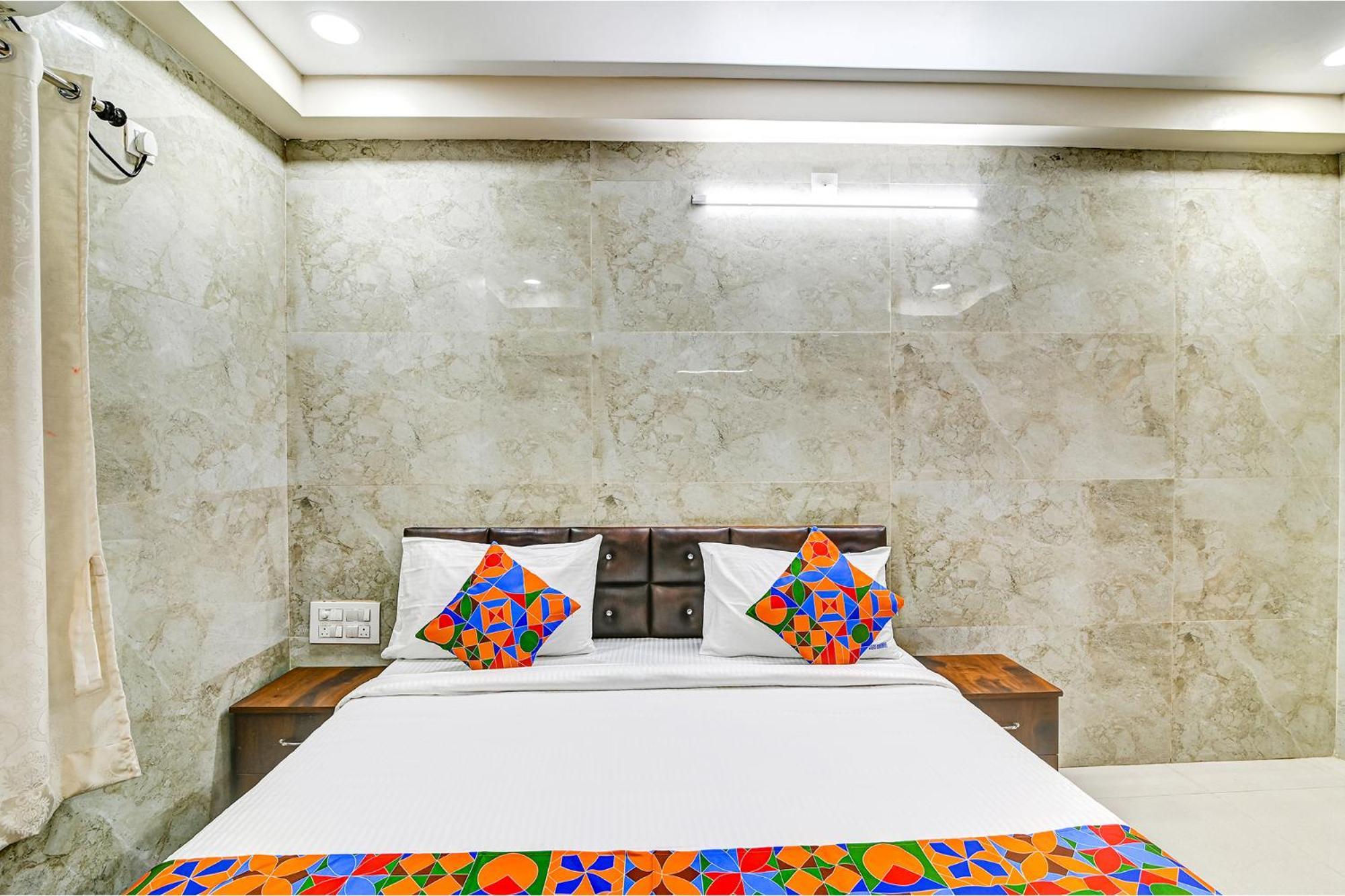 Fabhotel Srinivasa Guest House Тирупати Экстерьер фото
